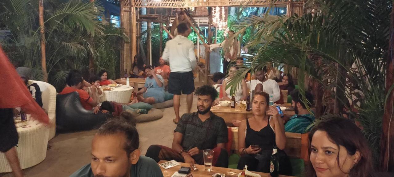 Red Monkeys Hostel Арамбол Екстериор снимка